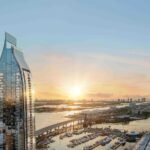 Delano Residences Miami: la torre de 90 pisos en Downtown al atardecer sobre la bahía de Biscayne.